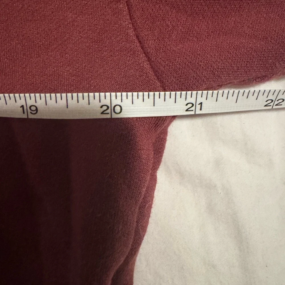 Nike Yoga Dri-FIT Luxe Cropped Hoodie in Mahogany